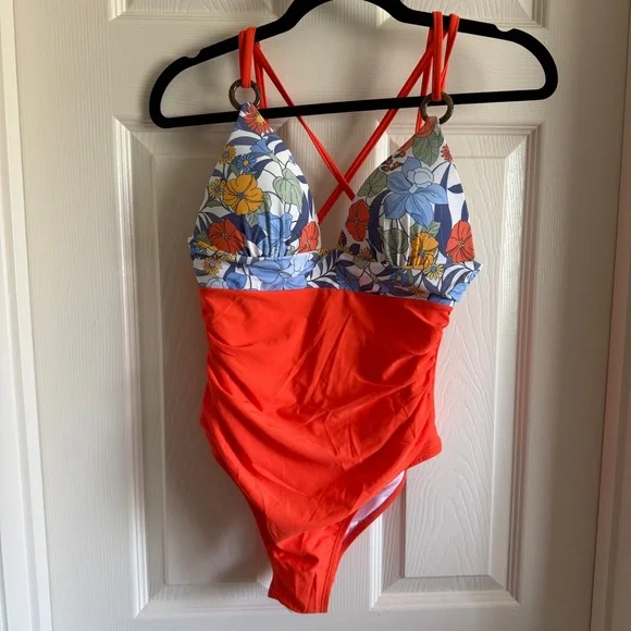 NWT Cupshe Floral One Piece - Picture 3 of 6